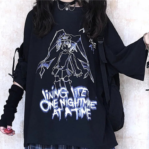 Niebieski i czarny gotycki T-shirt z nadrukiem anime
