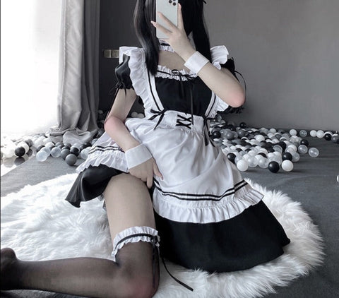 Lolita Cosplay

Kompletny Strój Domowej Pomocniczki Japoński Czarno-Biały Sukienka Dziewcząt Lolita Cosplay