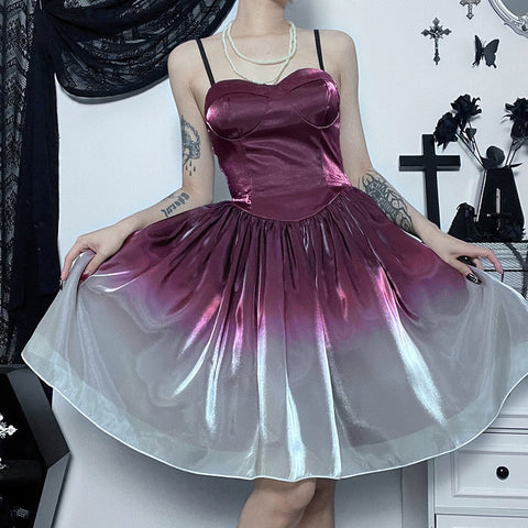 Sukienka pastelowo-gotycka w kolorze różu i szarości