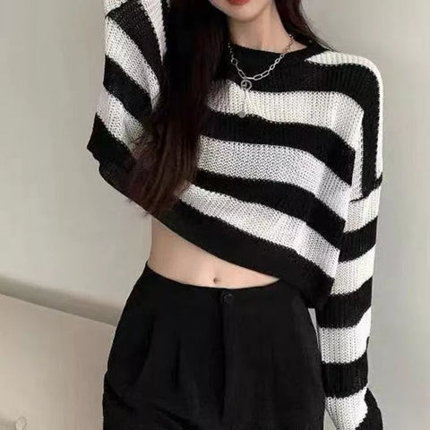 Koszulka na ramiączkach z paskami w stylu koreańskim czarno-biała